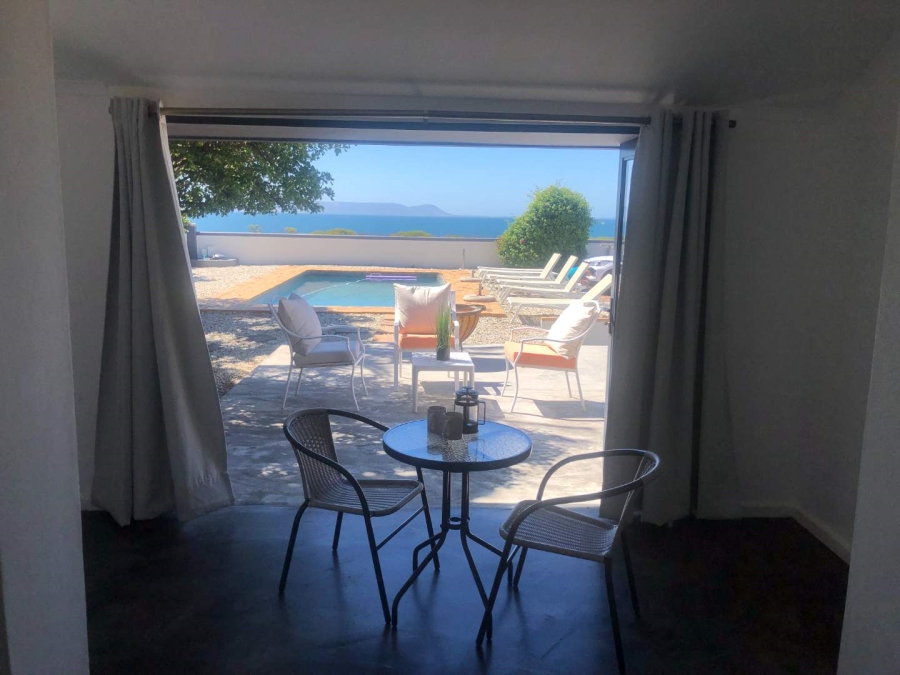 6 Bedroom Property for Sale in Westcliff Western Cape